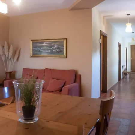 Rural La Yagona Hotel Entrala